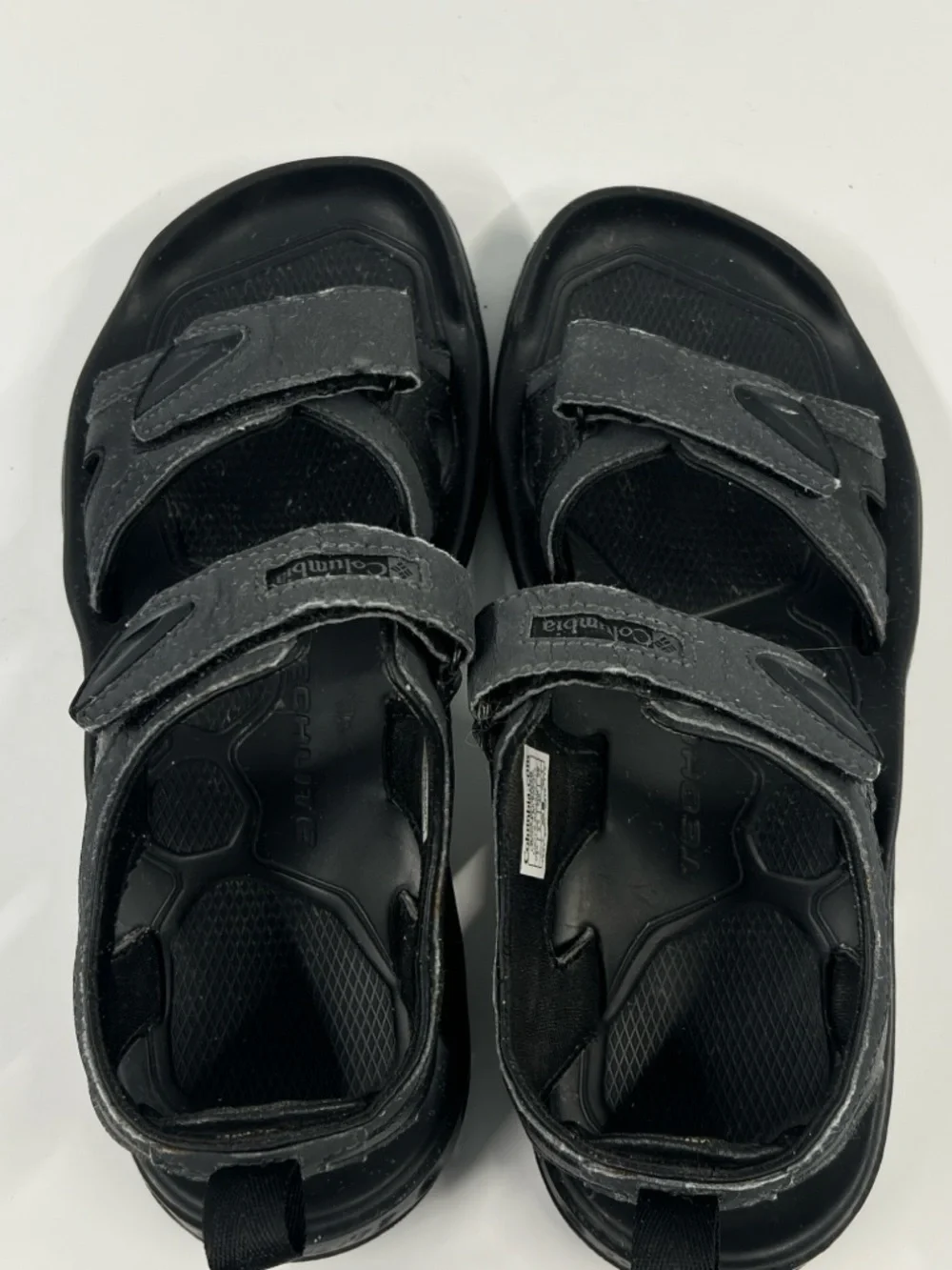 COLUMBIA Men’s Size 7 gray Black Outdoor Hiking Camping Fishing Sandals